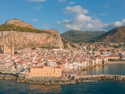 Cefalù Sicilya sahil manzarası