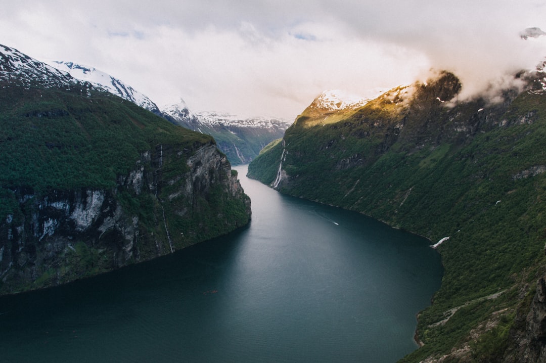 Geirangerfjord Norveç fiyort manzarası