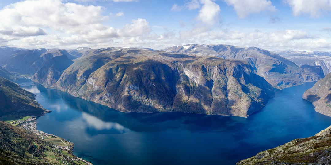 Lysefjord ve Pulpit Rock Norveç görünümü